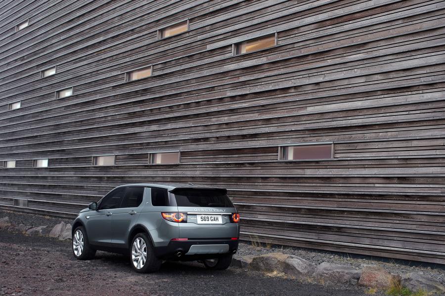  Land Rover Discovery Sport HSE Luxury 2015 года  (фото 58 из 62)